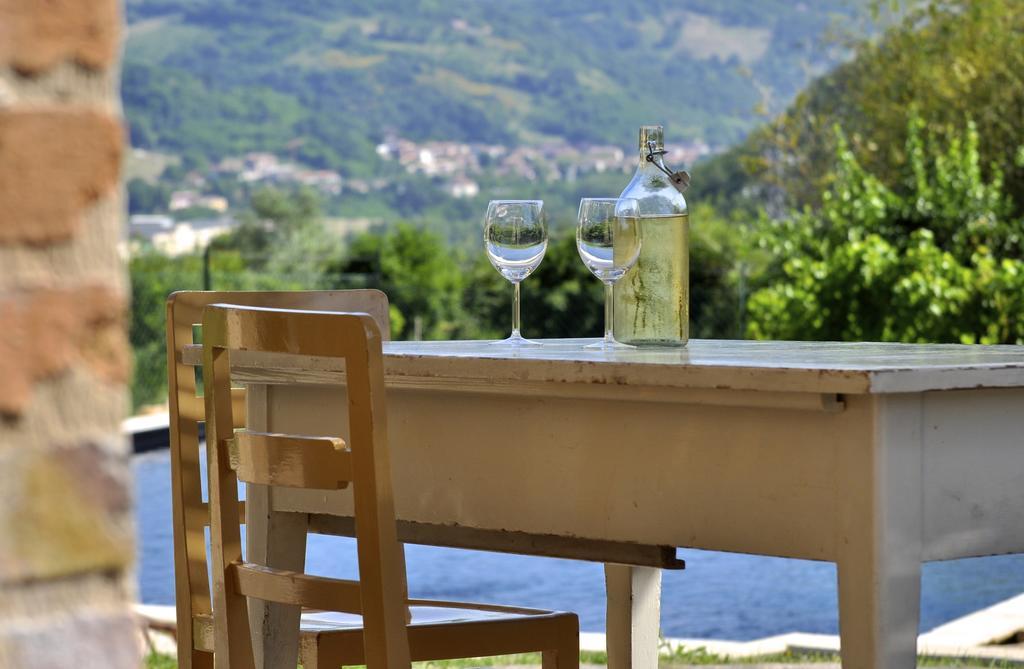 Hostal Tuttaterra Serra San Quirico Exterior foto